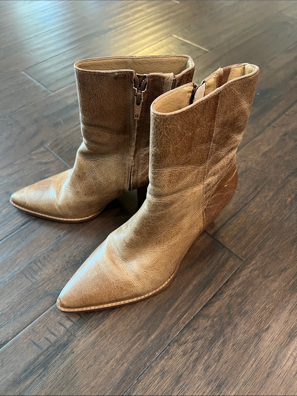 Matisse The Caty Mainline Brazilian Luxe Tan Pointed-Toe Leather Boots 6